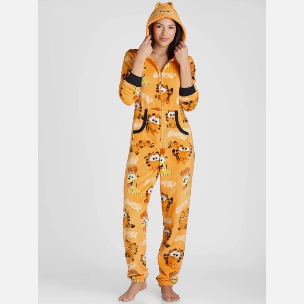 NWT Garfield Union Suit One Piece Pajamas Pants Women Halloween Costume